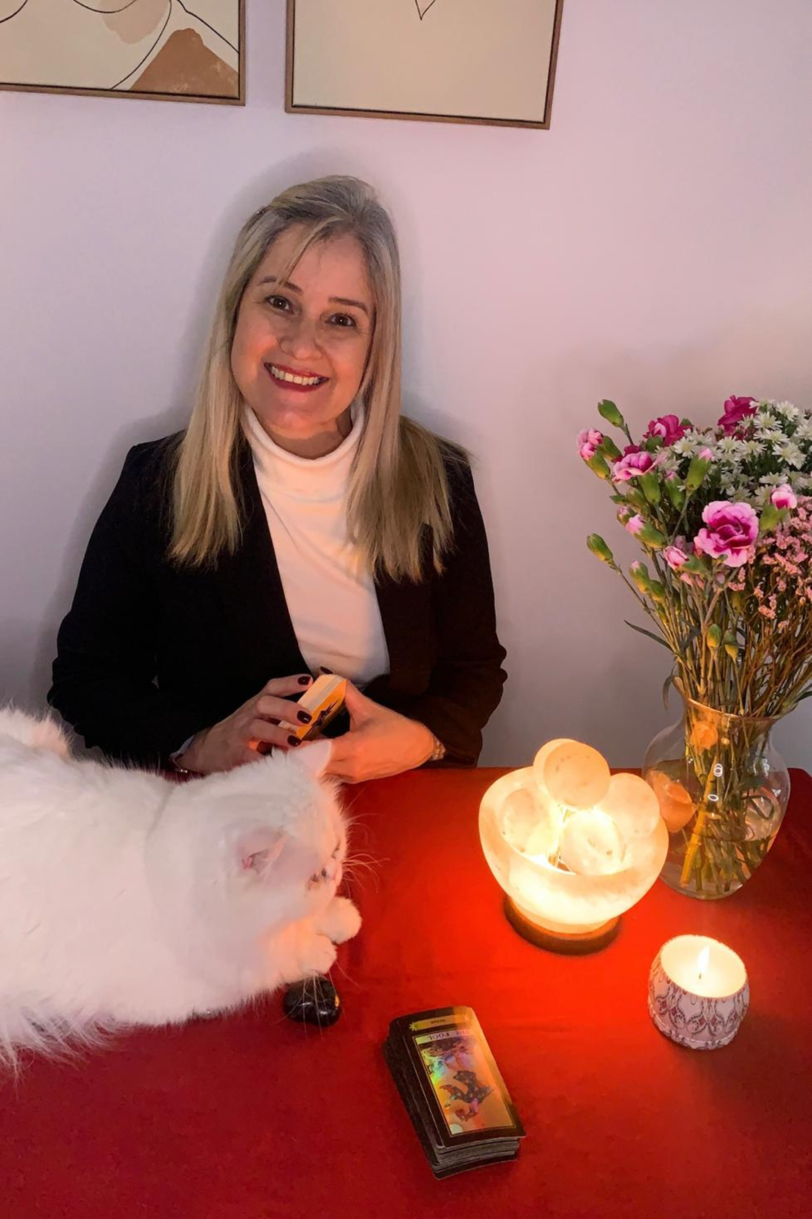 Taróloga Cristiane Mattos